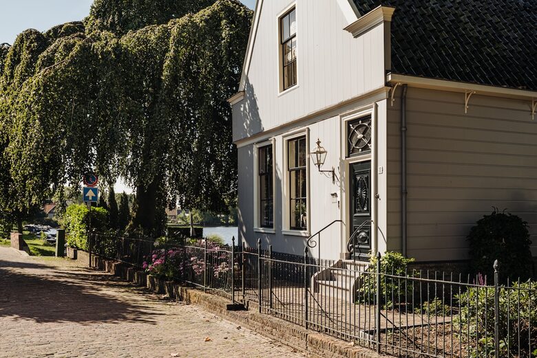 A Lakeside Sanctuary Near Amsterdam - Broek in Waterland, Netherlands