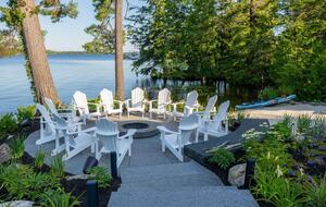 Muskoka Lakeside Grandeur | Private Helipad