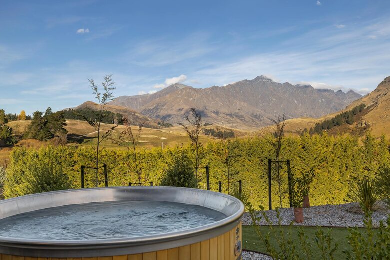The Paddock - Queenstown, New Zealand