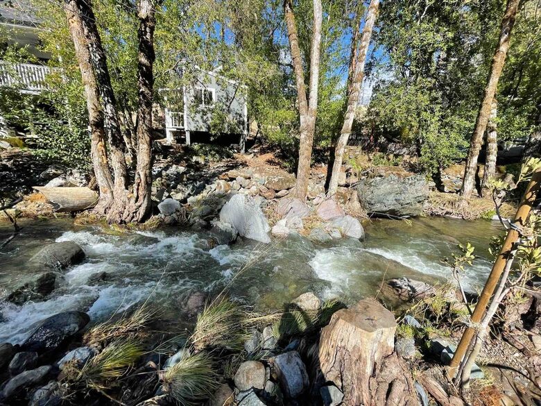 Creekside Haven in California Wine Country - Middletown, California