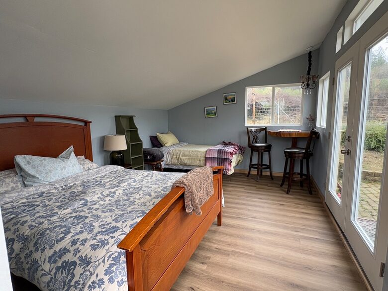 Creekside Haven in California Wine Country - Middletown, California