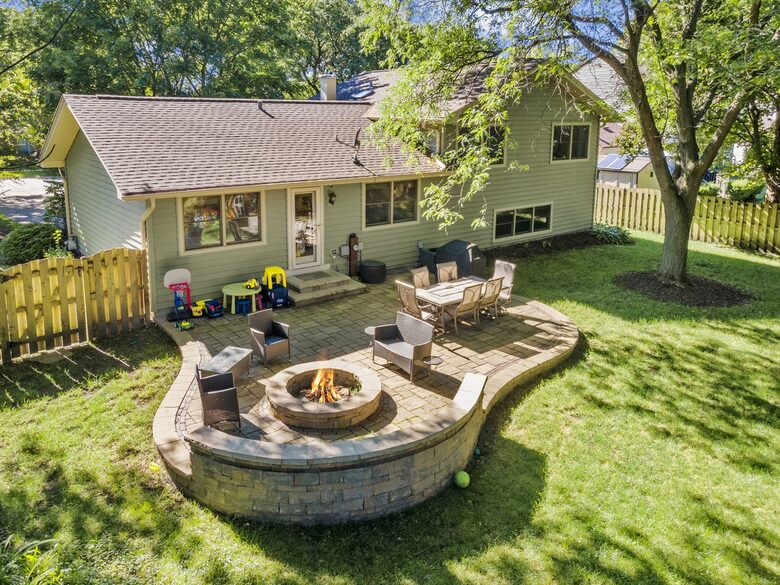 Charming Naperville Haven Near Downtown - Naperville, Illinois