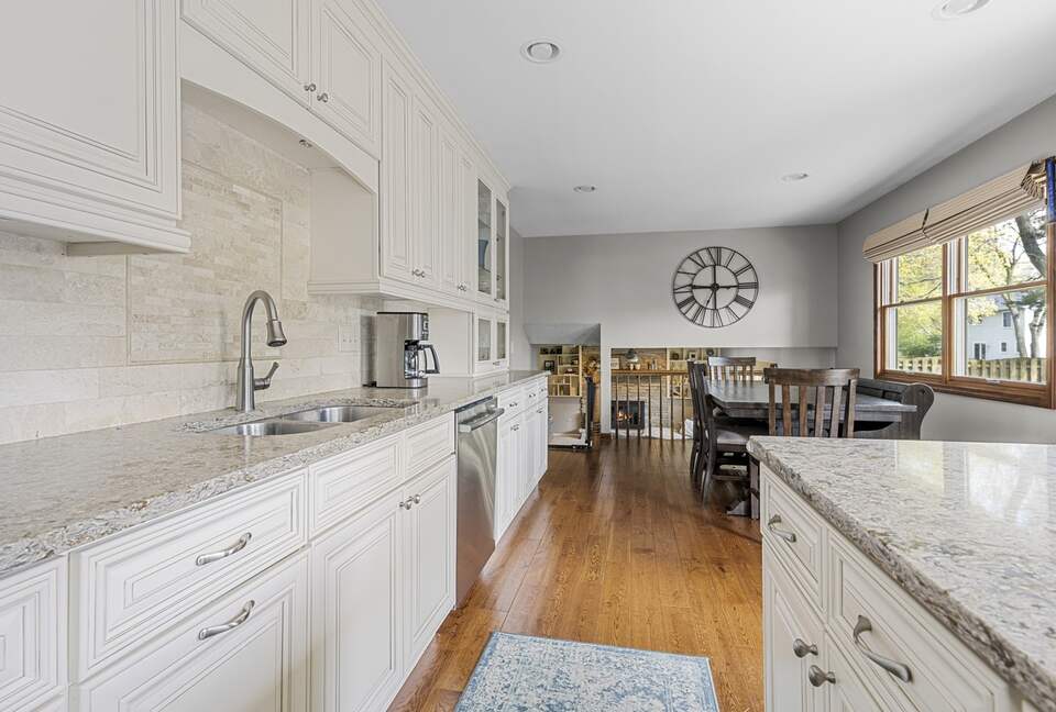 Charming Naperville Haven Near Downtown - Naperville, Illinois