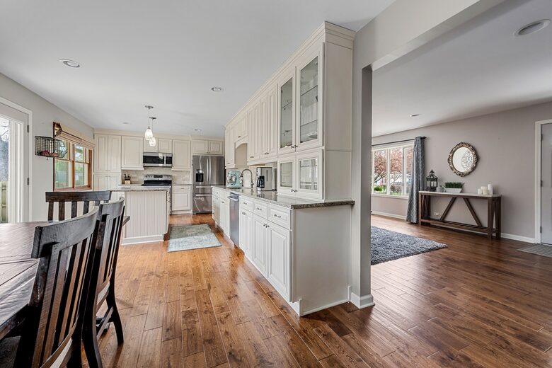 Charming Naperville Haven Near Downtown - Naperville, Illinois