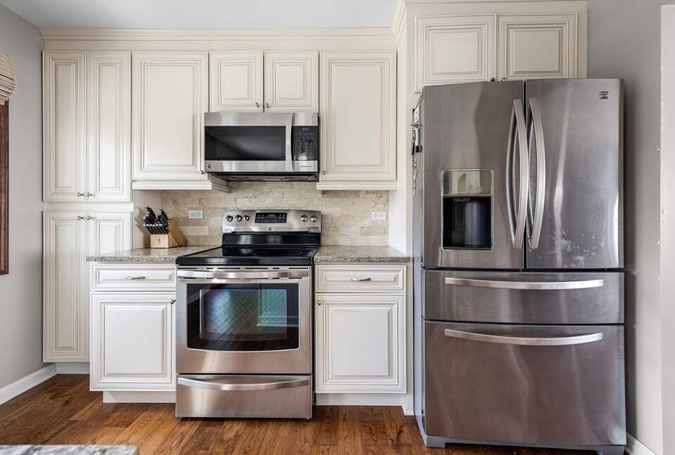 Charming Naperville Haven Near Downtown - Naperville, Illinois