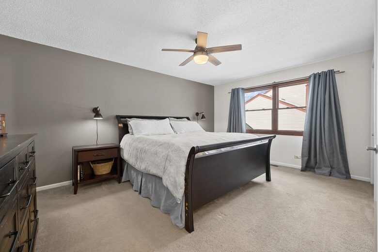 Charming Naperville Haven Near Downtown - Naperville, Illinois