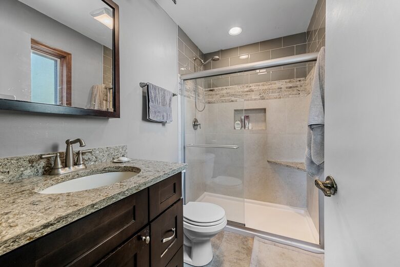 Charming Naperville Haven Near Downtown - Naperville, Illinois