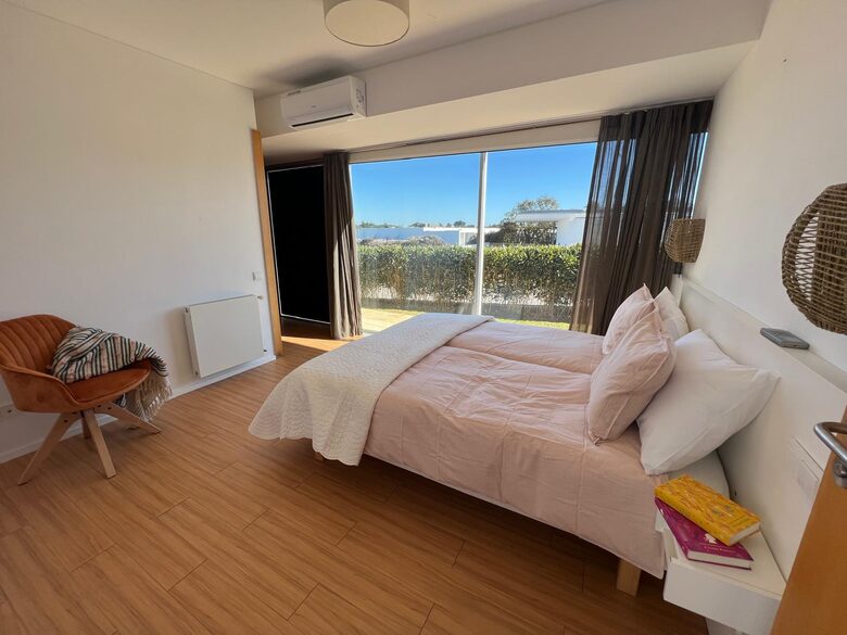 Private Villa on Portugal’s Silver Coast - Vau, Portugal