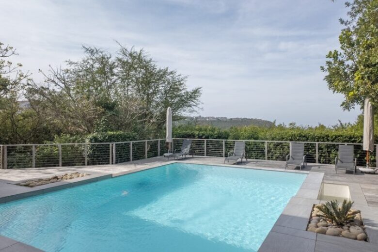 Luxury 5 bedroom House with Stunning Views on a Secure Country Estate - Plettenberg Bay, South Africa