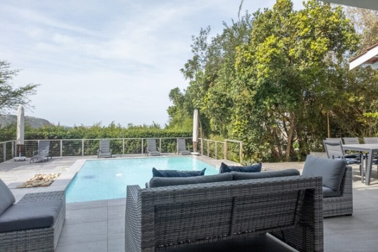 Luxury 5 bedroom House with Stunning Views on a Secure Country Estate - Plettenberg Bay, South Africa