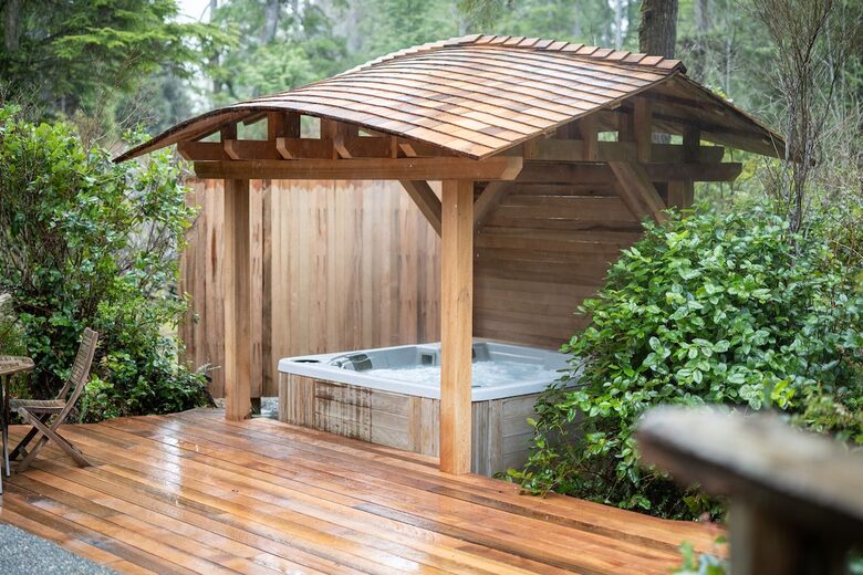 Tranquil Hideaway Near Tofino’s Best Beaches - Tofino, Canada