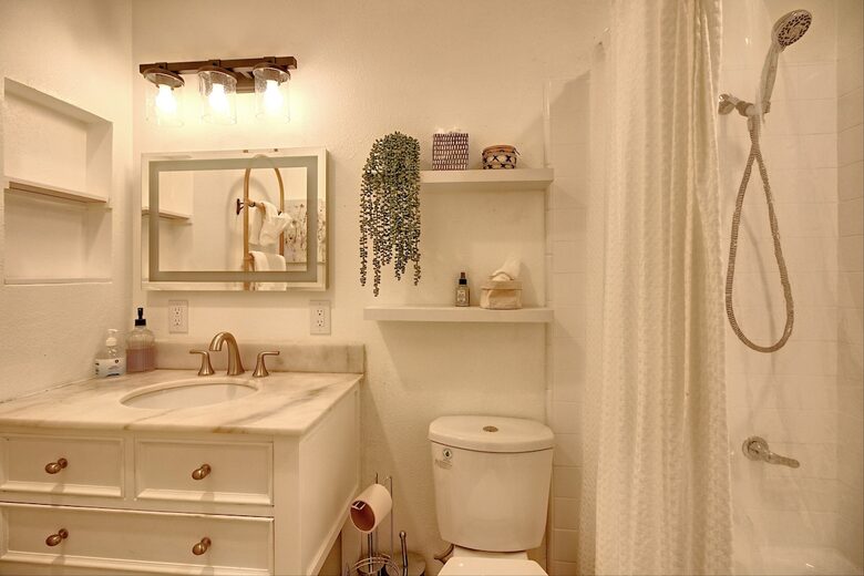 DuneSide Bungalow | A Cozy Walk-to-Beach Escape - Oxnard, California