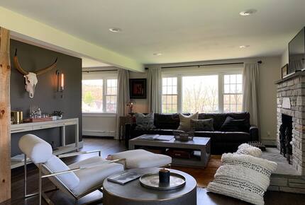 Historic Farm Stay with Forest Trails & Pasture Views - North Stonington, Connecticut