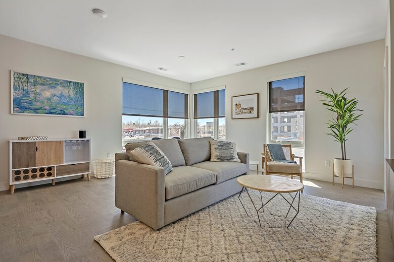Bright Retreat with Rocky Mountain Backdrop - Denver, Colorado