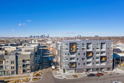 Bright Retreat with Rocky Mountain Backdrop - Denver, Colorado