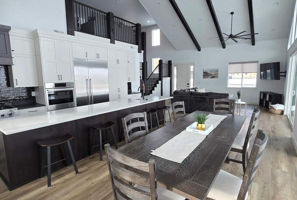 Modern Craftsman Elegance Overlooking Bear Lake - Fish Haven, Idaho