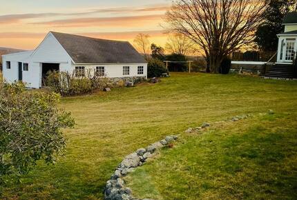 Historic Farm Stay with Forest Trails & Pasture Views - North Stonington, Connecticut