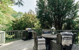 Historic Farm Stay with Forest Trails & Pasture Views - North Stonington, Connecticut