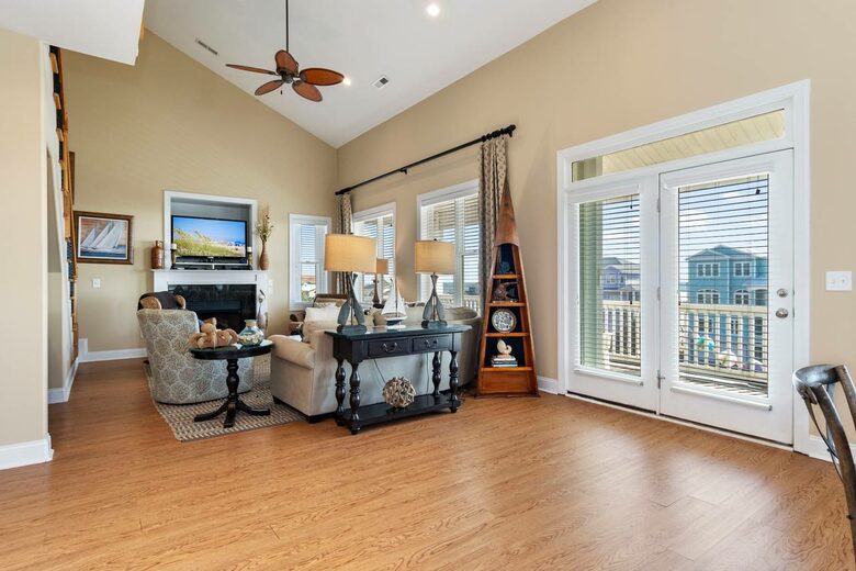 Coastal Elegance with Ocean Views & Private Pool Retreat - Emerald Isle, North Carolina