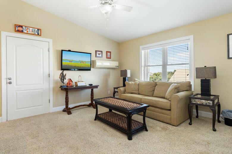 Coastal Elegance with Ocean Views & Private Pool Retreat - Emerald Isle, North Carolina