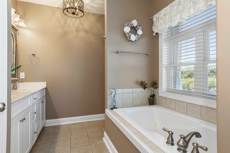 Coastal Elegance with Ocean Views & Private Pool Retreat - Emerald Isle, North Carolina