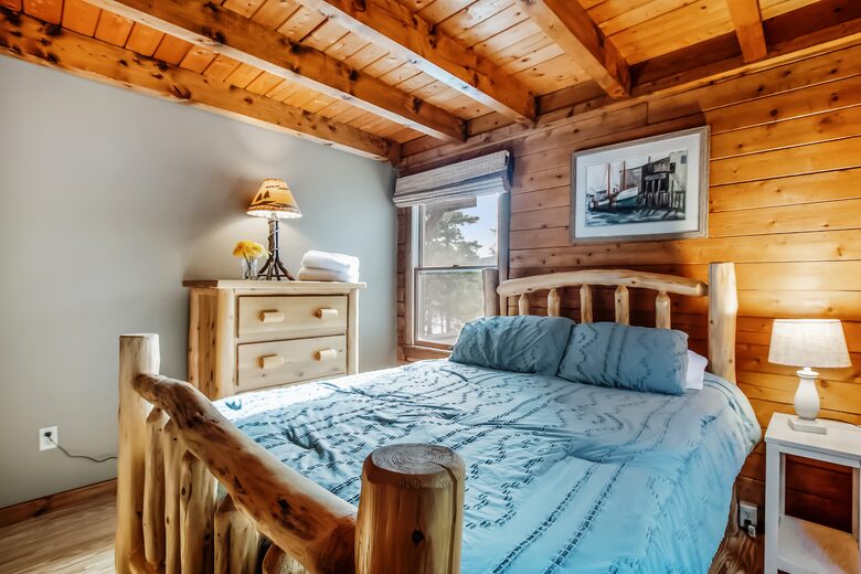 Smith's Point Retreat on Lake Winnipesaukee with Indoor Pool - Alton Bay, New Hampshire