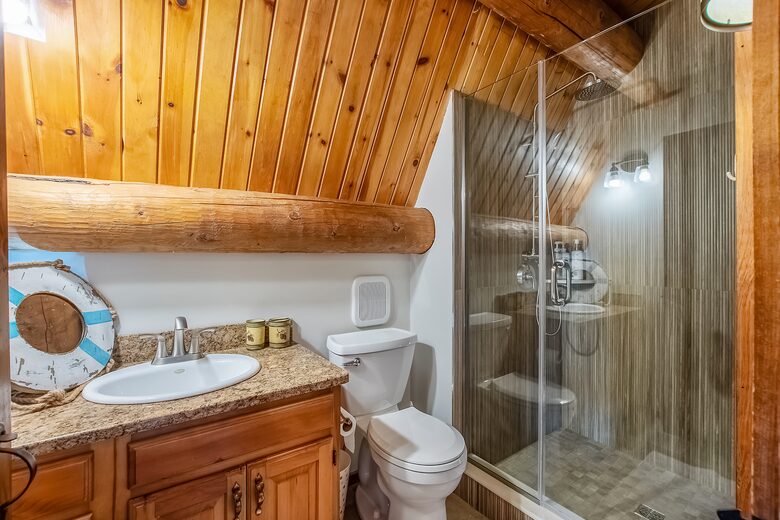 Smith's Point Retreat on Lake Winnipesaukee with Indoor Pool - Alton Bay, New Hampshire