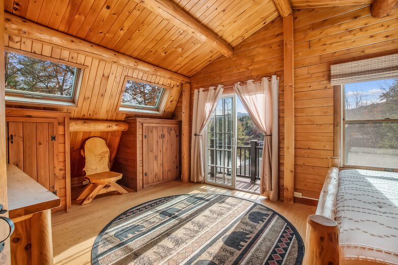 Smith's Point Retreat on Lake Winnipesaukee with Indoor Pool - Alton Bay, New Hampshire
