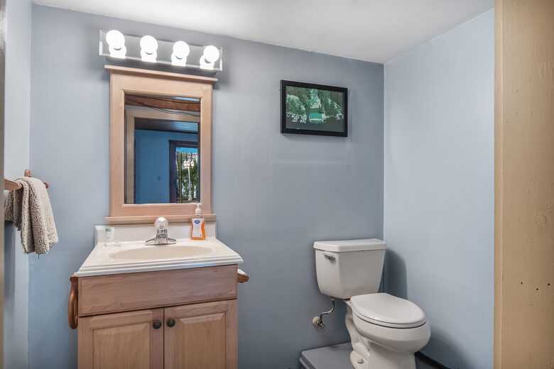 Smith's Point Retreat on Lake Winnipesaukee with Indoor Pool - Alton Bay, New Hampshire