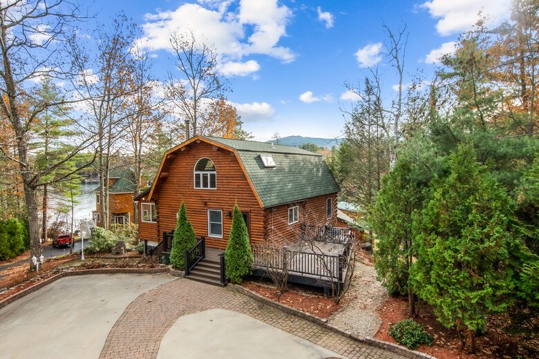 Smith's Point Retreat on Lake Winnipesaukee with Indoor Pool - Alton Bay, New Hampshire