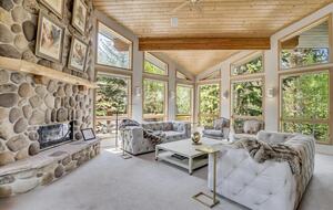 Modern Mountain Elegance in Park City - Park City, Utah