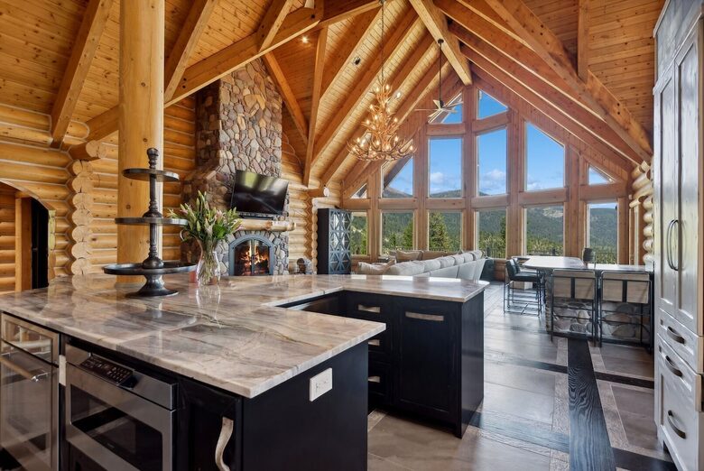 Heavenly Mountain Chalet | Ski-In Sophistication on Big Mountain - Whitefish, Montana