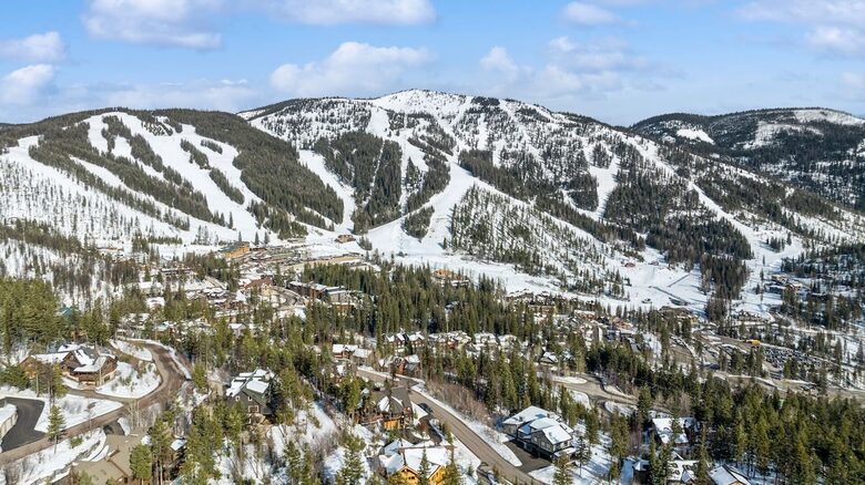 Heavenly Mountain Chalet | Ski-In Sophistication on Big Mountain - Whitefish, Montana