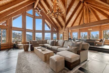 Heavenly Mountain Chalet | Ski-In Sophistication on Big Mountain - Whitefish, Montana