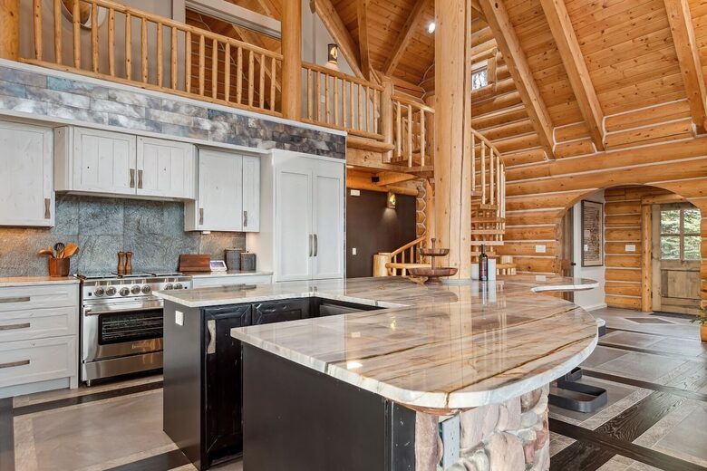 Heavenly Mountain Chalet | Ski-In Sophistication on Big Mountain - Whitefish, Montana
