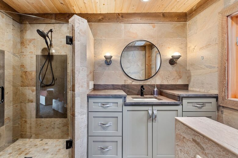 Heavenly Mountain Chalet | Ski-In Sophistication on Big Mountain - Whitefish, Montana