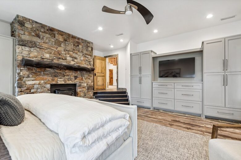 Heavenly Mountain Chalet | Ski-In Sophistication on Big Mountain - Whitefish, Montana