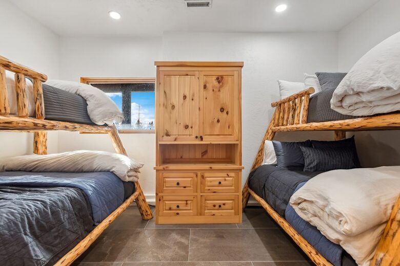 Heavenly Mountain Chalet | Ski-In Sophistication on Big Mountain - Whitefish, Montana