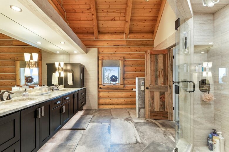 Heavenly Mountain Chalet | Ski-In Sophistication on Big Mountain - Whitefish, Montana