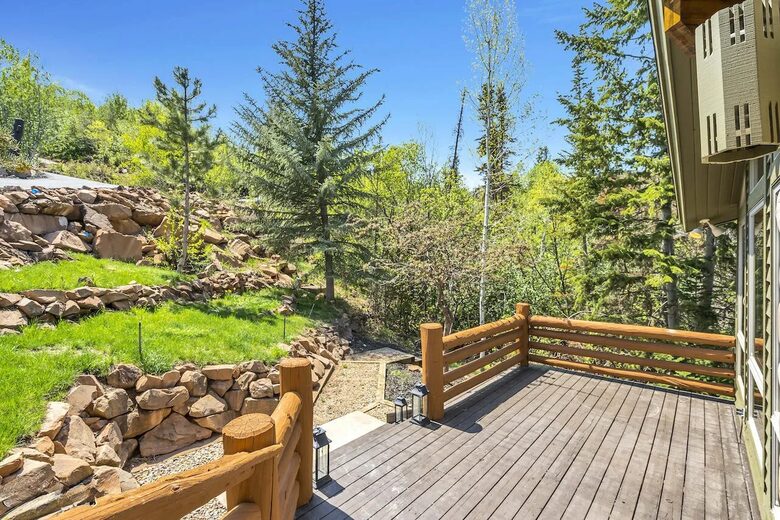 Modern Mountain Elegance in Park City - Park City, Utah