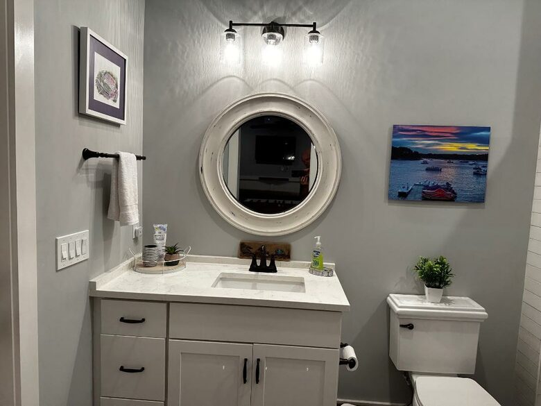 Downstairs Bathroom #2