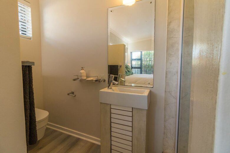 Sophisticated Coastal Haven with Pool & Sea Views - Umdloti, Durban, South Africa