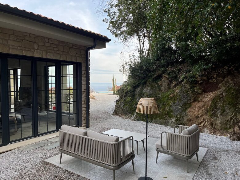 A Serene Stone Villa with Adriatic Sea Views - Poljane, Croatia