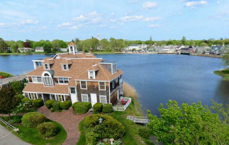 Waterscape Views in the Kennebunks - Kennebunk, Maine