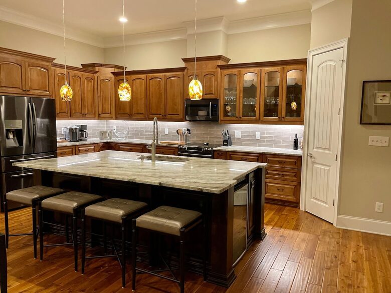 Elegant Lakefront Escape with Private Double Dock - Gainesville, Georgia