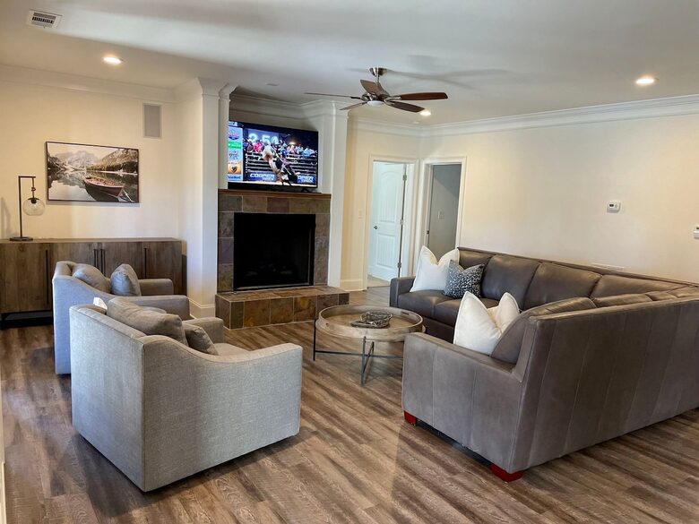 Elegant Lakefront Escape with Private Double Dock - Gainesville, Georgia