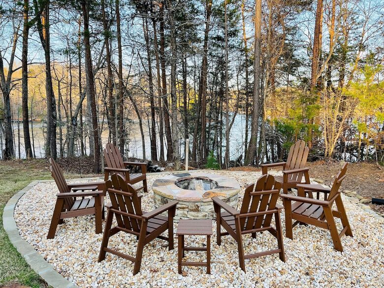 Elegant Lakefront Escape with Private Double Dock - Gainesville, Georgia