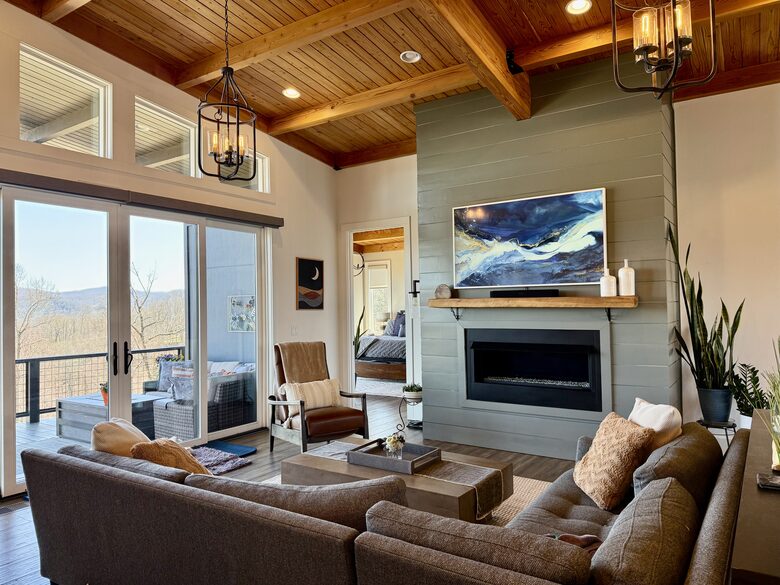 Main Floor TV Space - Samsung Frame TV