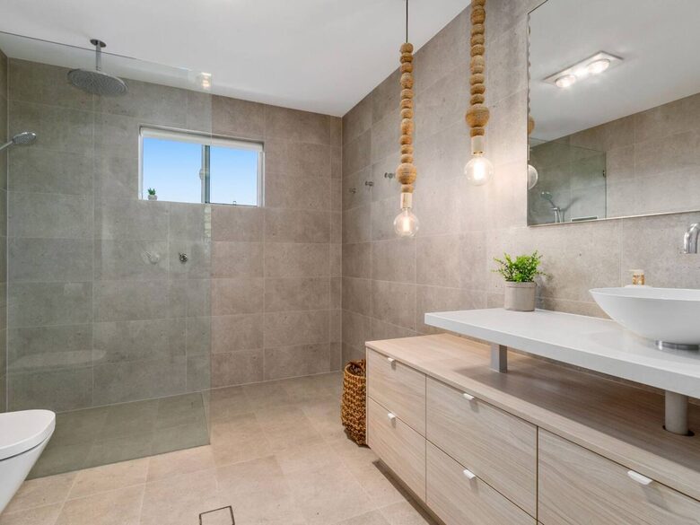 Timeless Coastal Luxury Steps from the Sand - Kingscliff, Australia