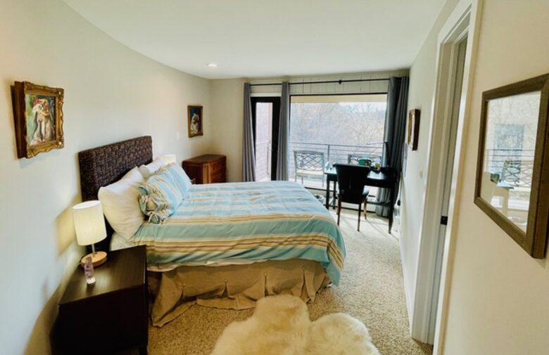 Arvada Retreat - Arvada, Colorado